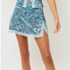 Frankies Bikinis Boden Lace Paisley Silk Skirt - M
